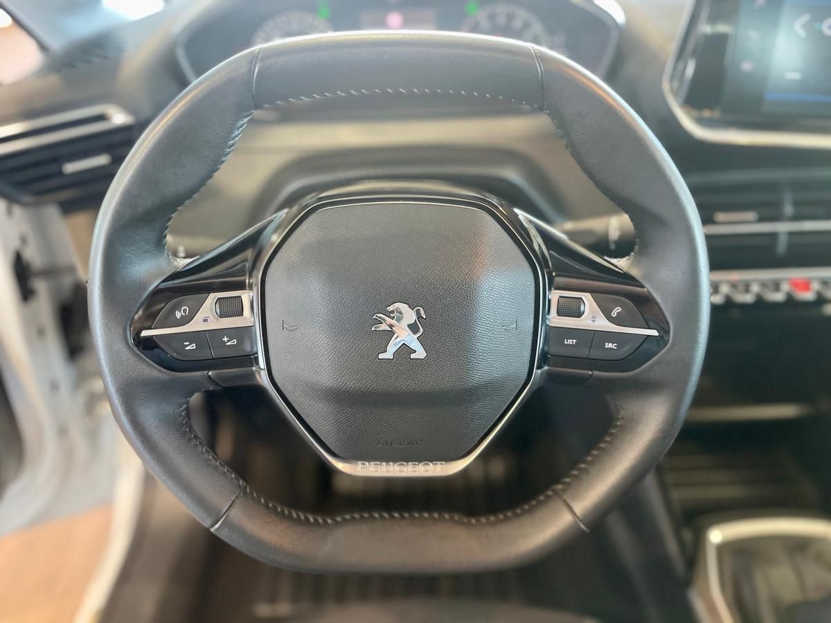 peugeot-208-2023-gasolina-1199cc
