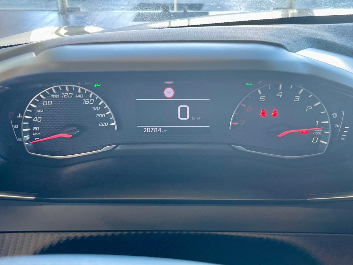 peugeot-208-2023-gasolina-1199cc