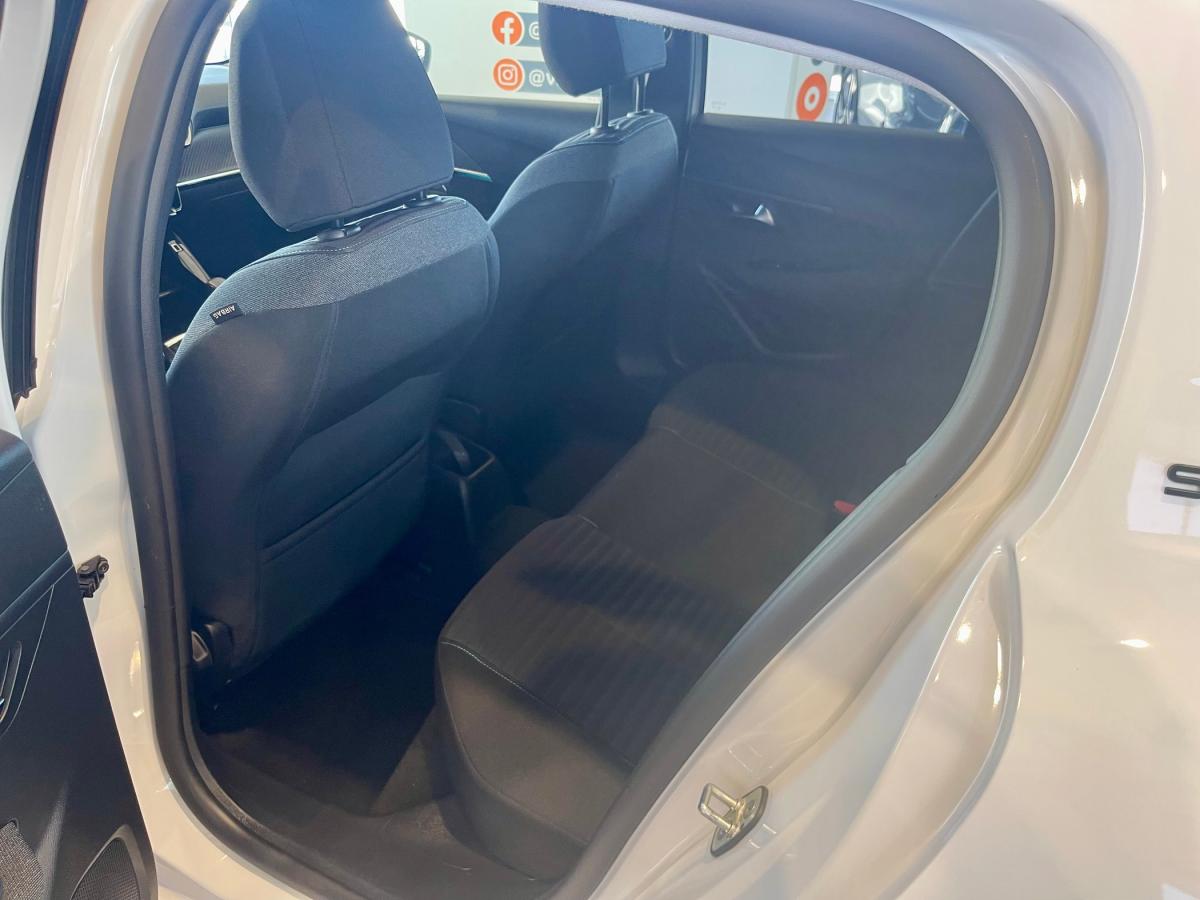 peugeot-208-2023-gasolina-1199cc