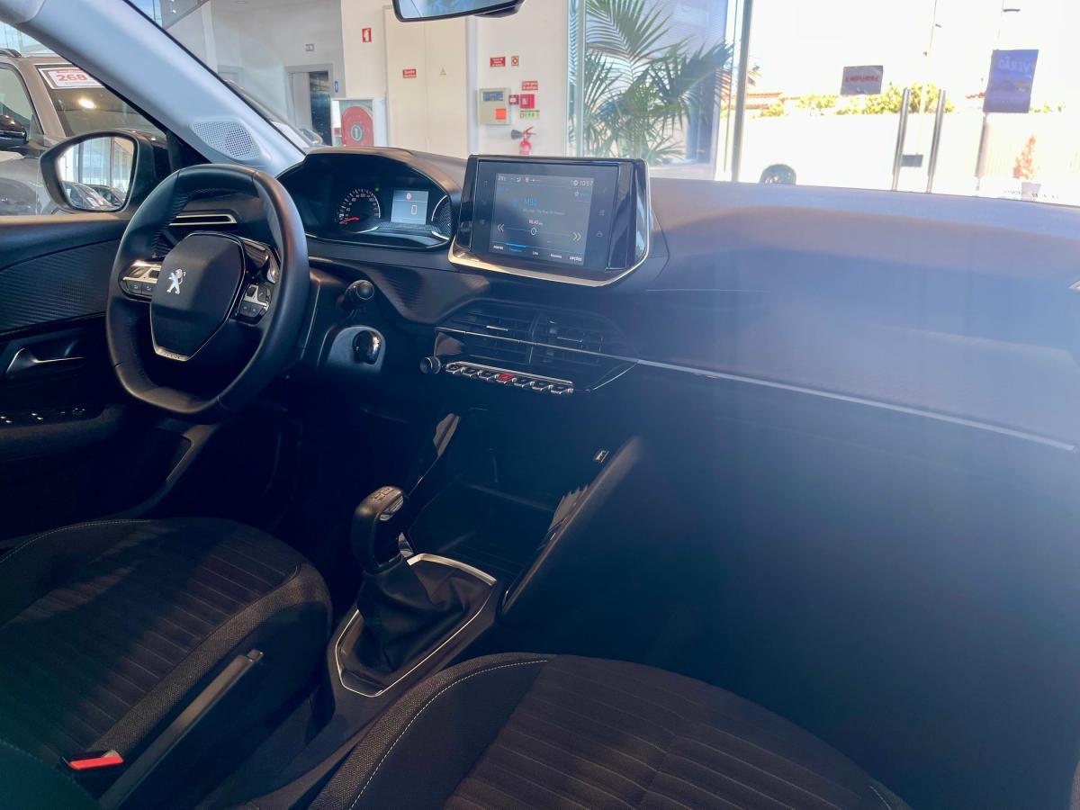 peugeot-208-2023-gasolina-1199cc