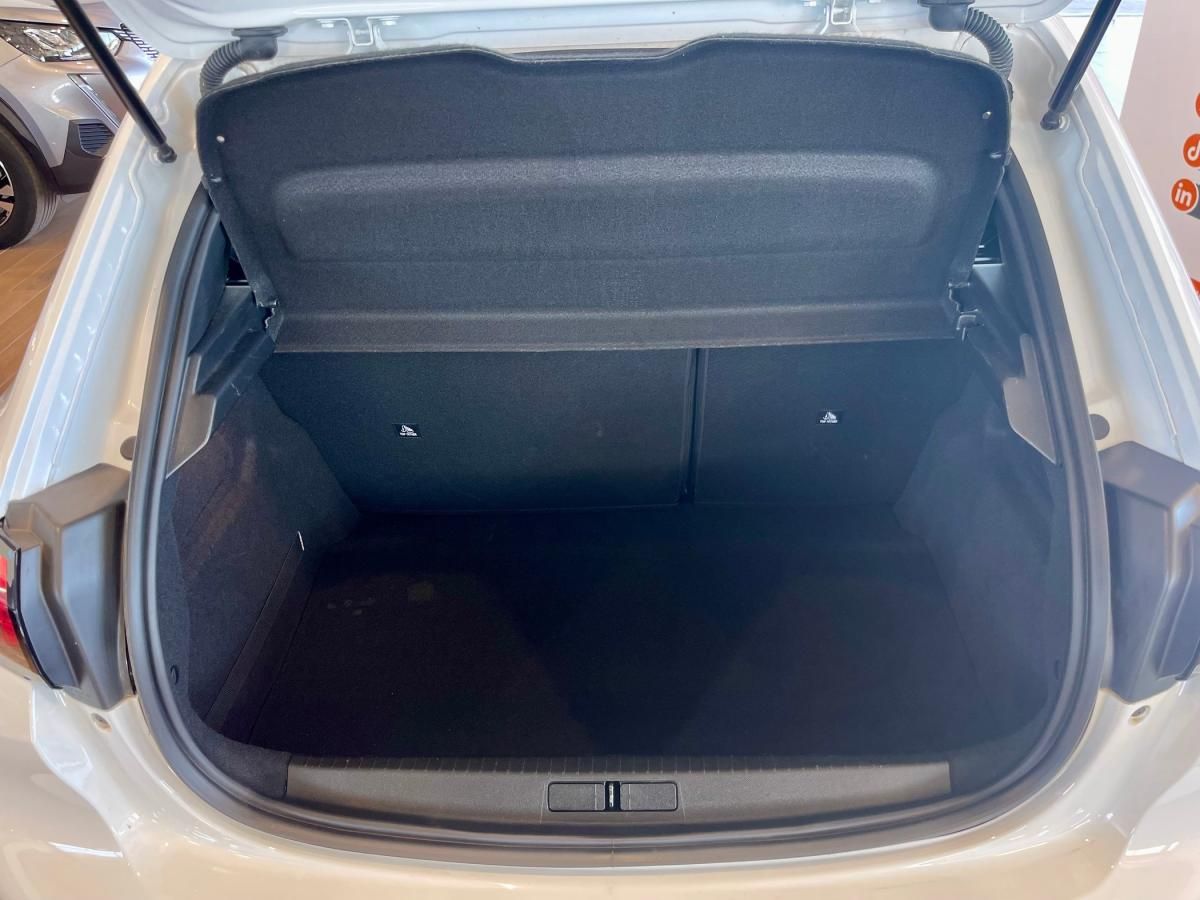 peugeot-208-2023-gasolina-1199cc