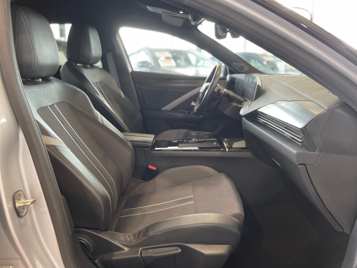opel-astra-2024-hibrido-a-gasolina-1598cc