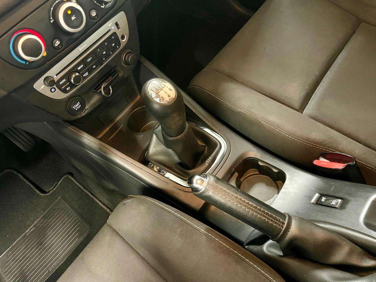 renault-megane-sport-tourer-2012-diesel-1461cc