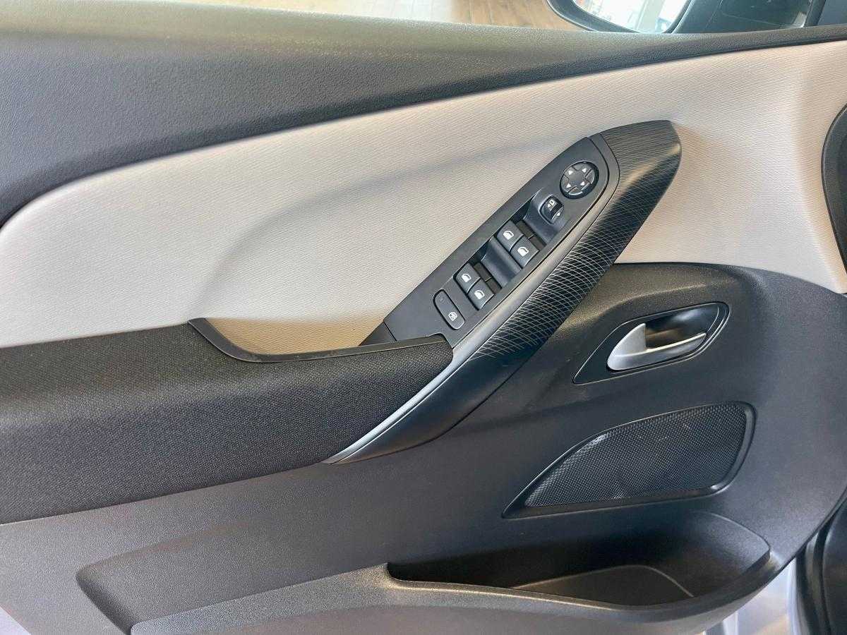 citroen-c4-2019-diesel-1499cc