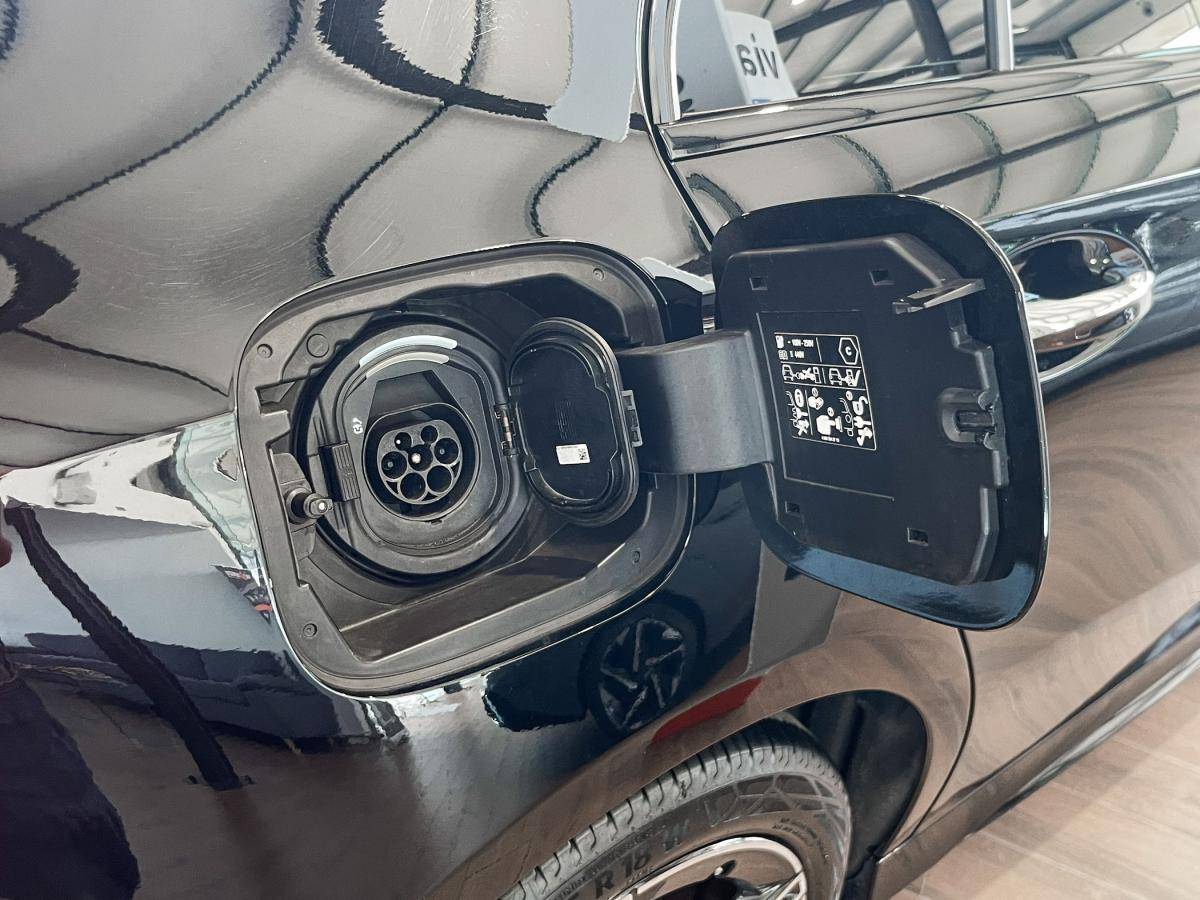 mercedes-benz-classe-a-2024-hibrido-a-gasolina-1332cc