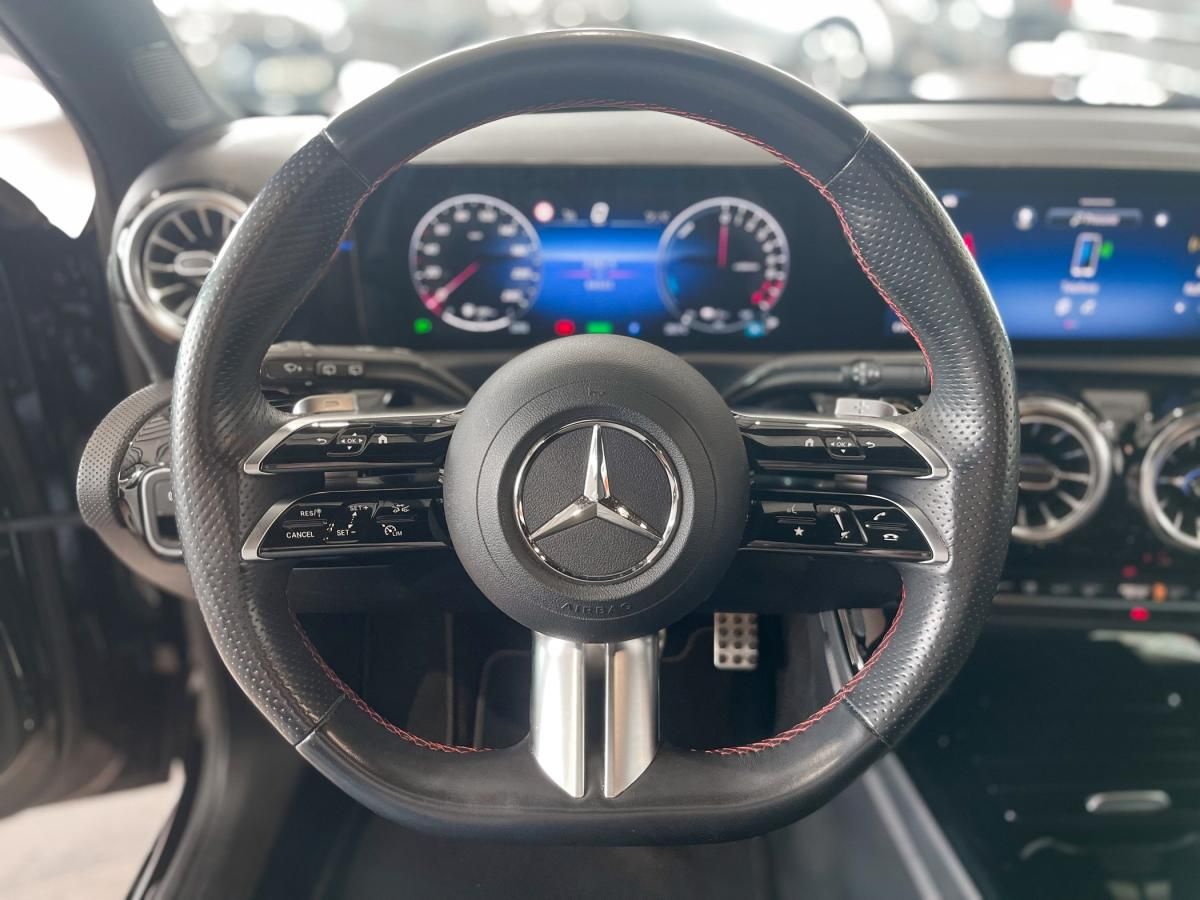 mercedes-benz-classe-a-2024-hibrido-a-gasolina-1332cc