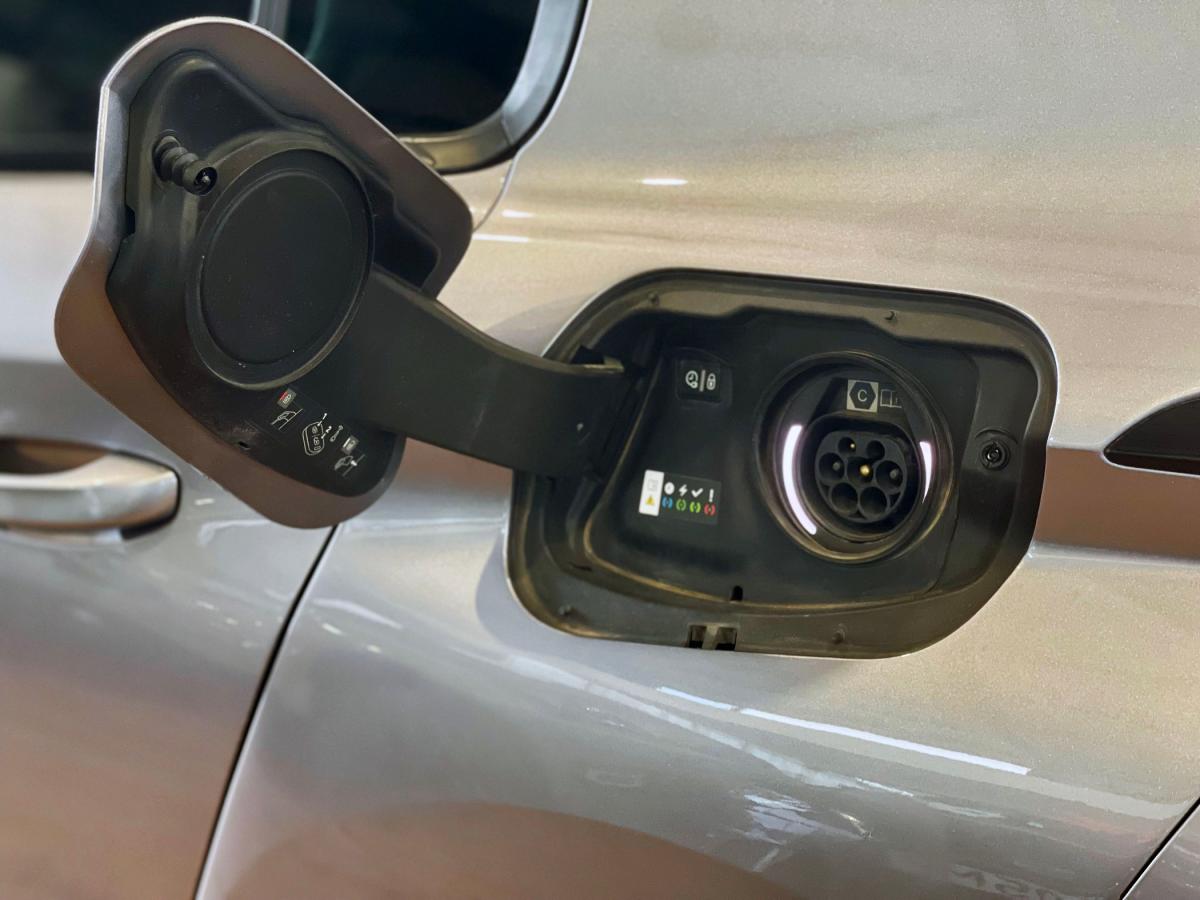 peugeot-308-2024-hibrido-a-gasolina-1598cc