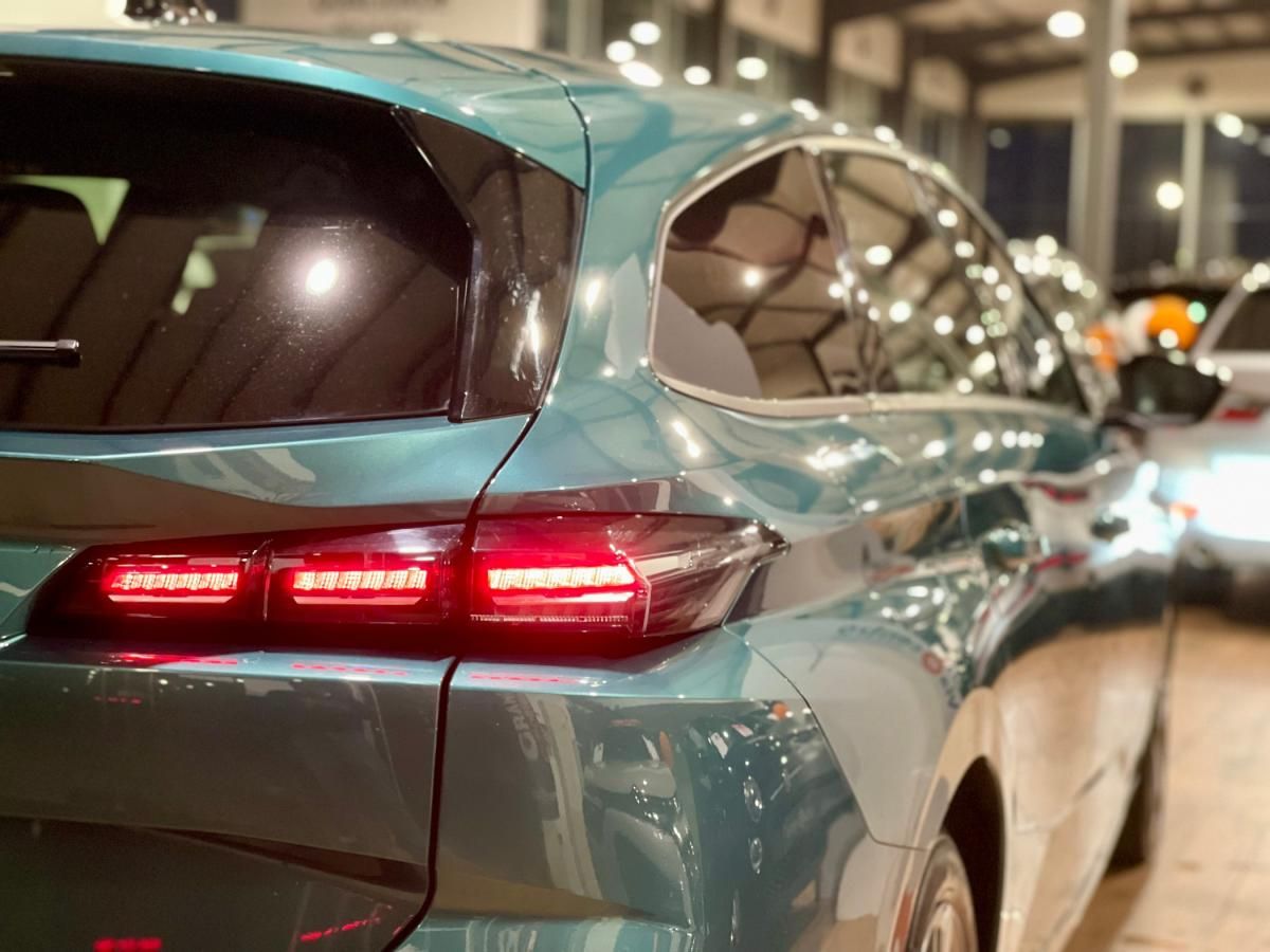 peugeot-308-sw-2023-gasolina-1199cc
