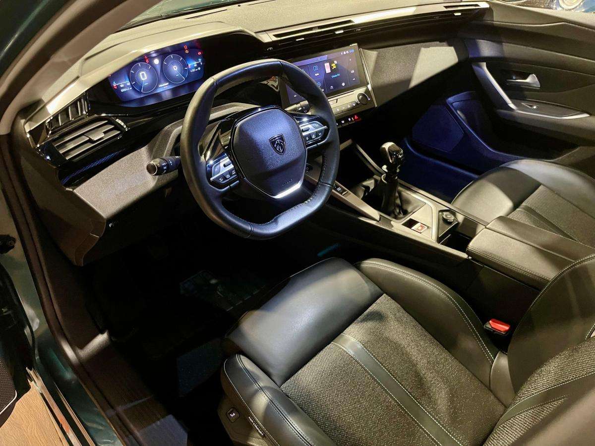 peugeot-308-sw-2023-gasolina-1199cc