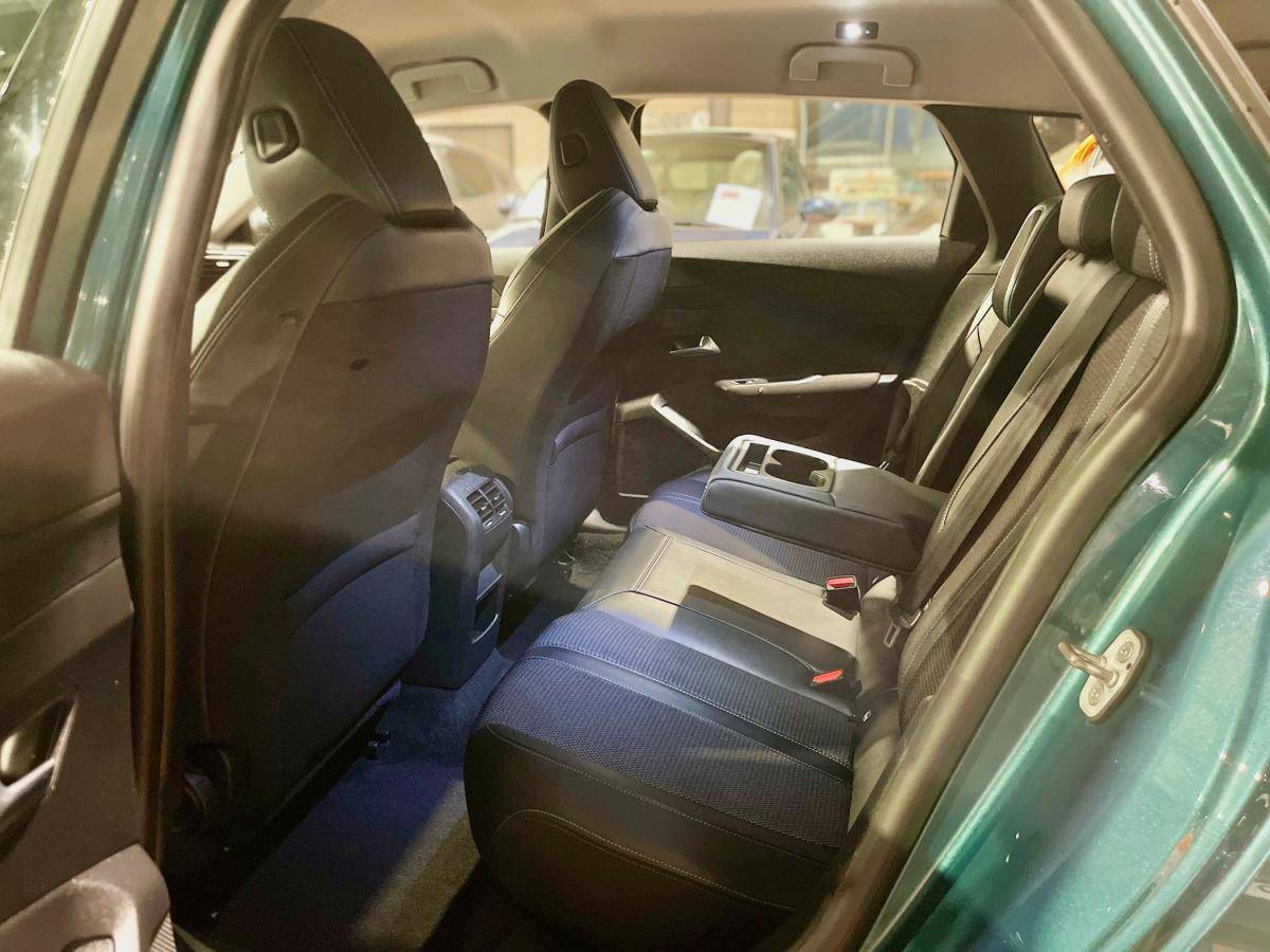 peugeot-308-sw-2023-gasolina-1199cc