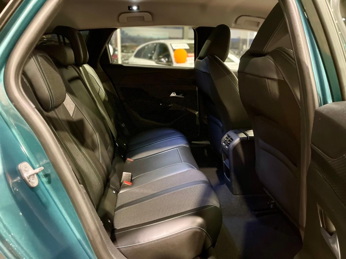 peugeot-308-sw-2023-gasolina-1199cc