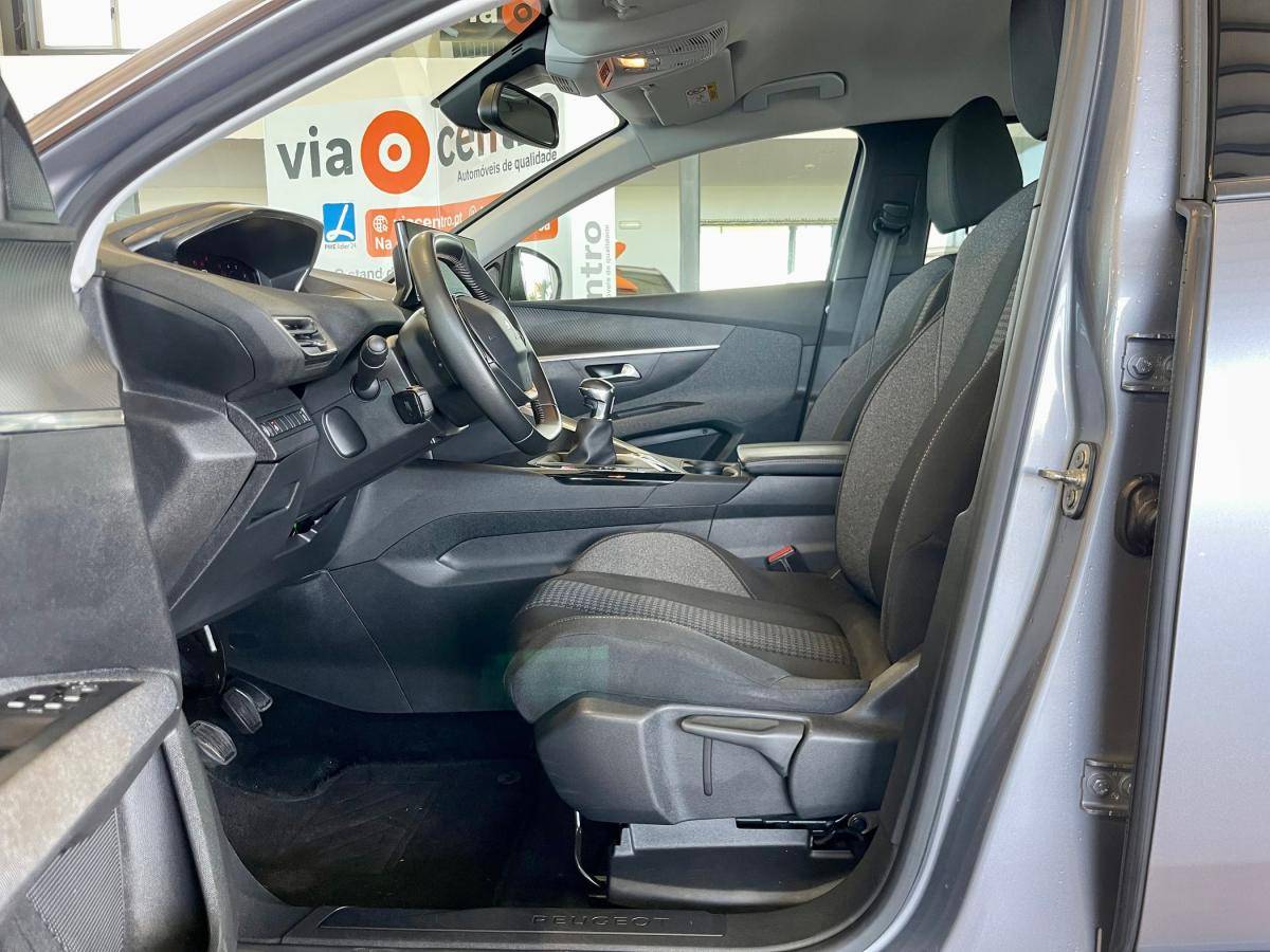 peugeot-5008-2021-diesel-1499cc