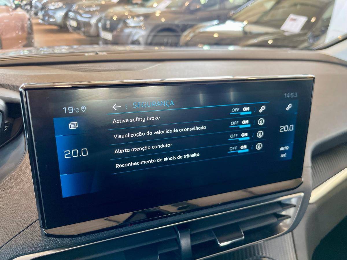 peugeot-5008-2021-diesel-1499cc