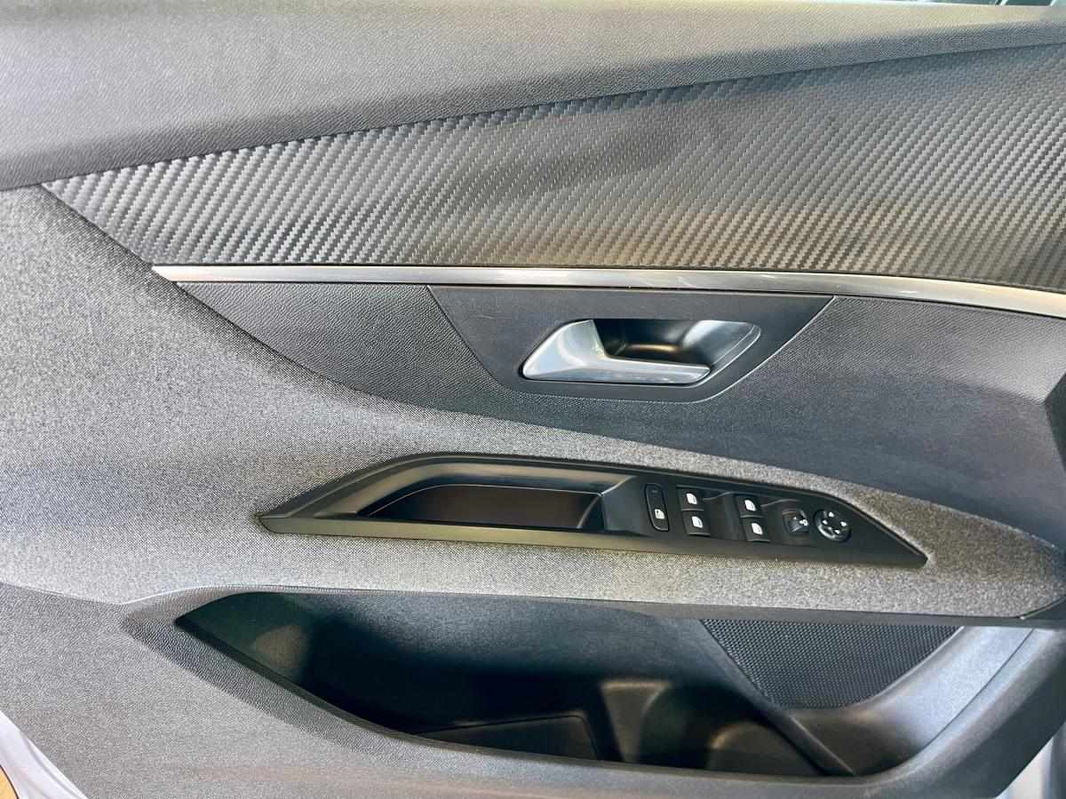 peugeot-5008-2021-diesel-1499cc