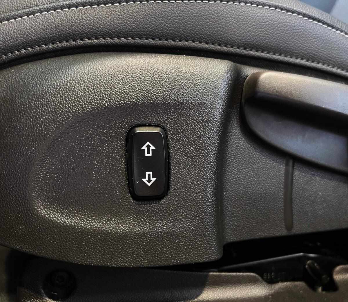 opel-insignia-sports-tourer-2019-diesel-1598cc