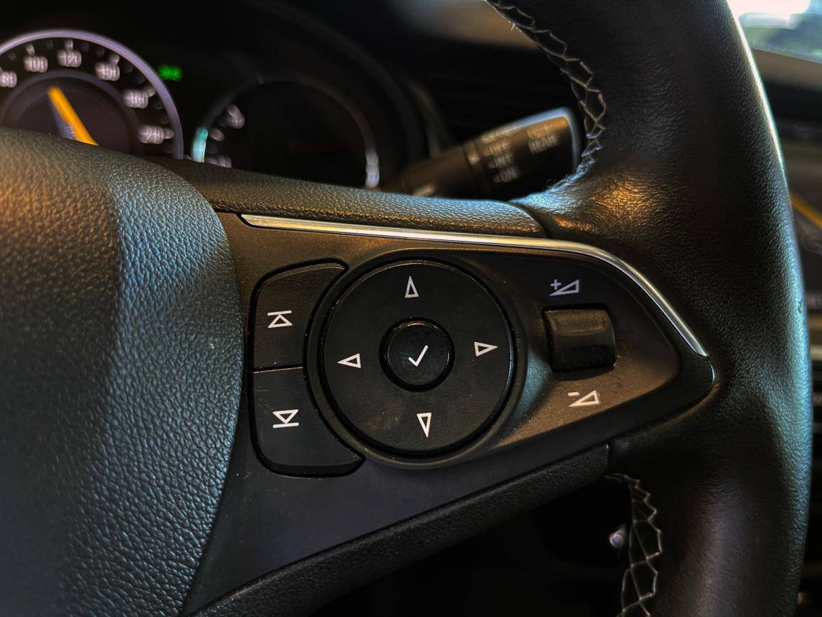 opel-insignia-sports-tourer-2019-diesel-1598cc