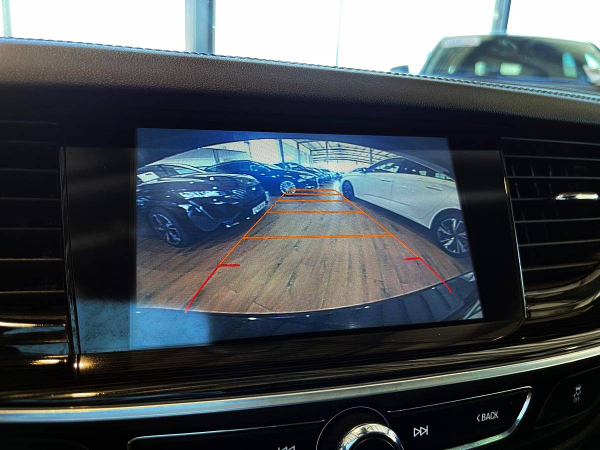 opel-insignia-sports-tourer-2019-diesel-1598cc