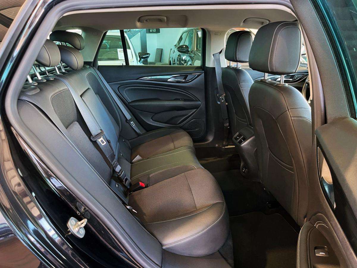opel-insignia-sports-tourer-2019-diesel-1598cc
