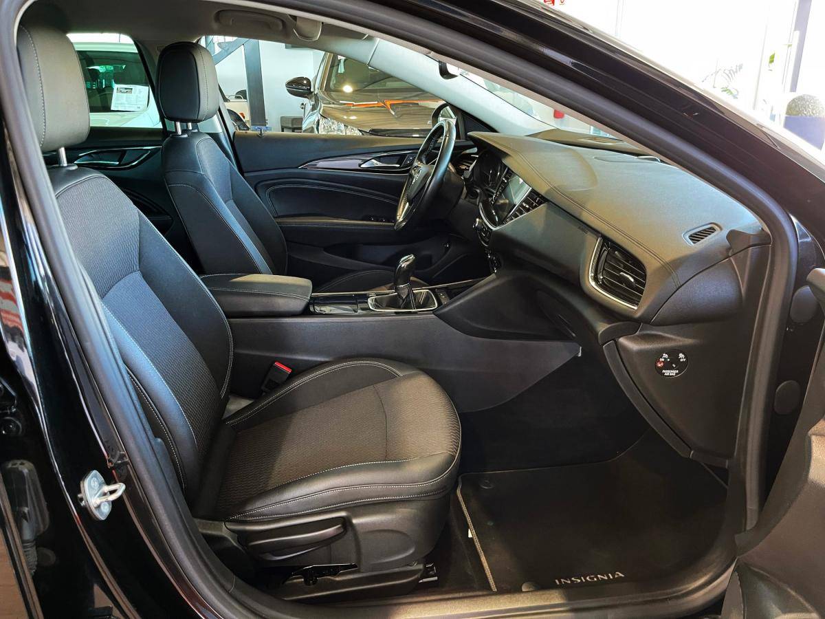 opel-insignia-sports-tourer-2019-diesel-1598cc