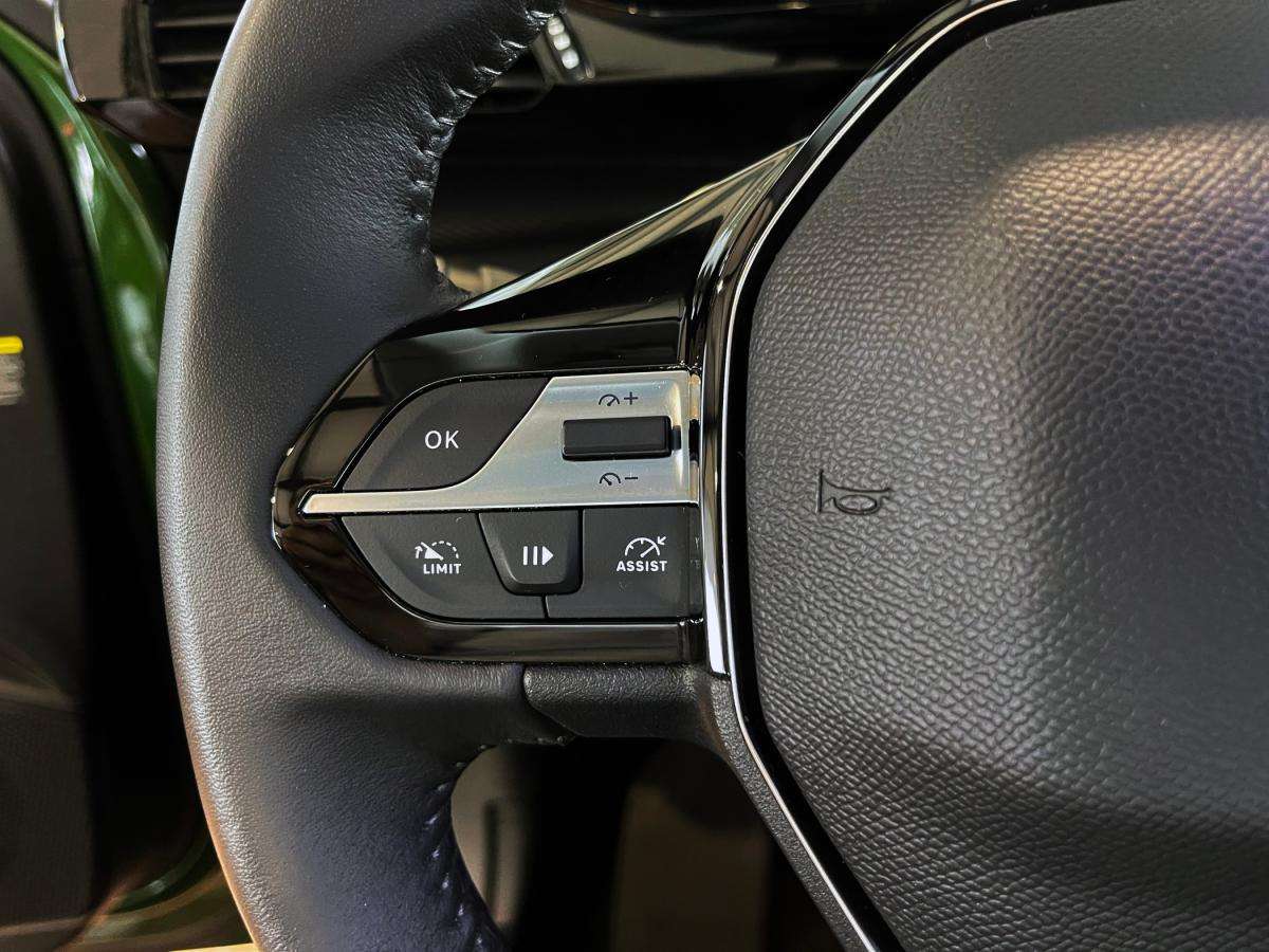 peugeot-308-2023-gasolina-1199cc