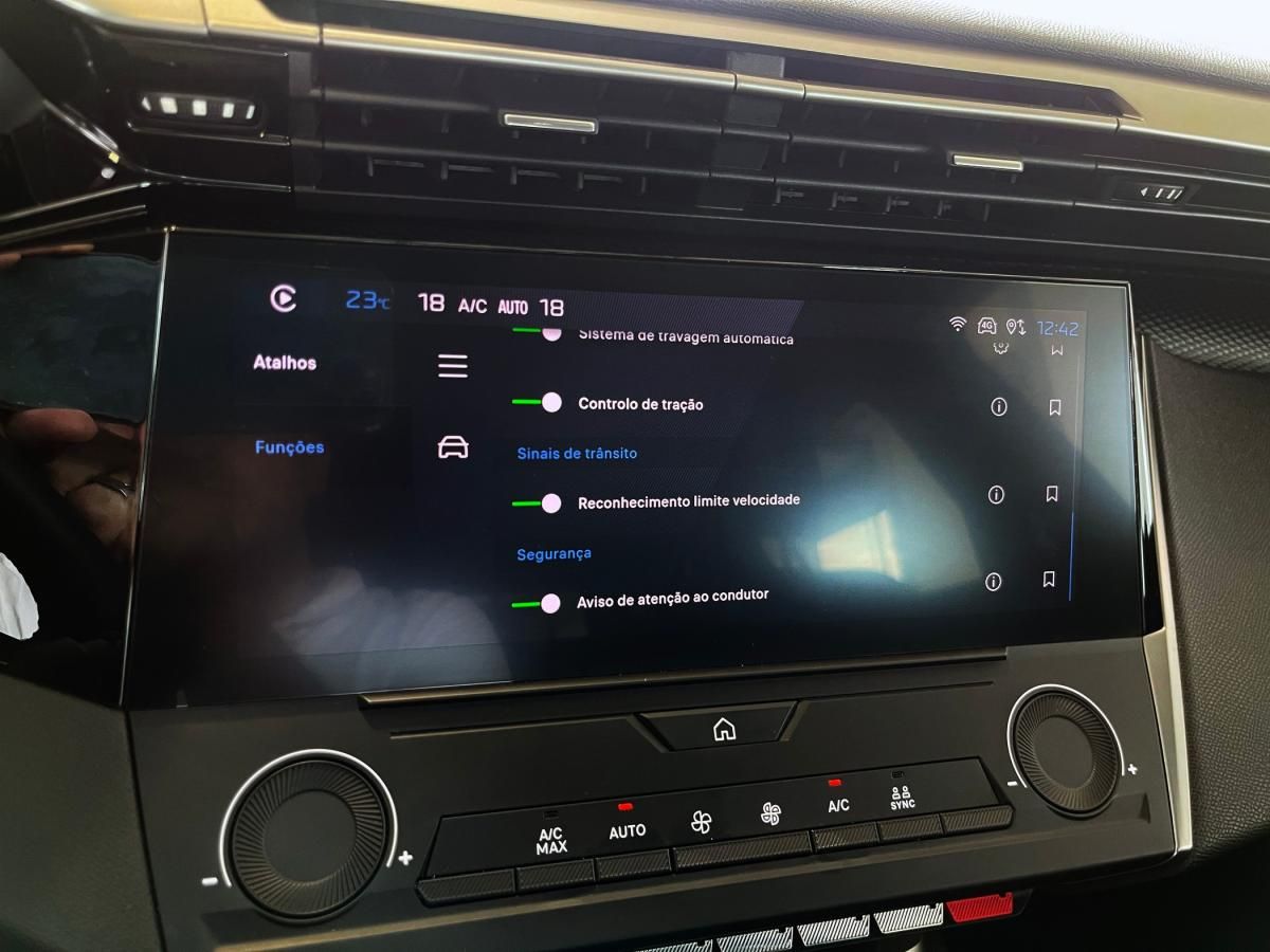 peugeot-308-2023-gasolina-1199cc