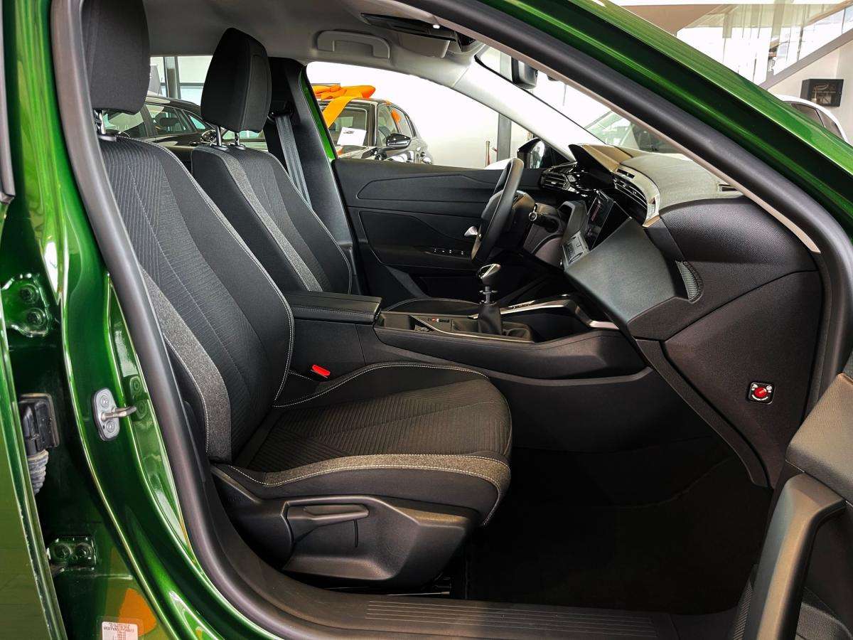 peugeot-308-2023-gasolina-1199cc