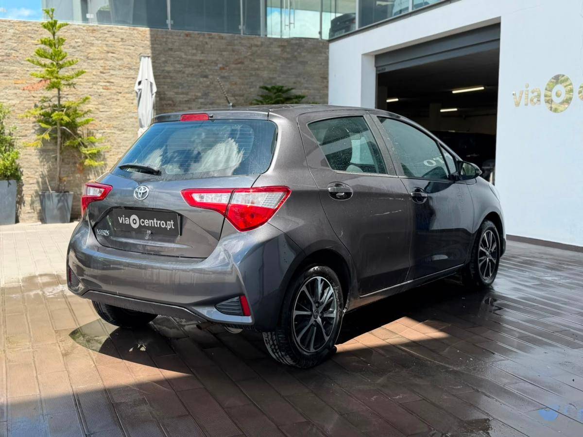 toyota-yaris-2020-gasolina-998cc
