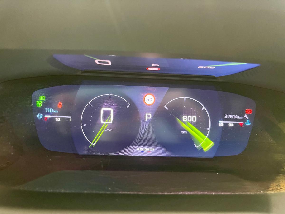 peugeot-2008-2024-gasolina-1199cc