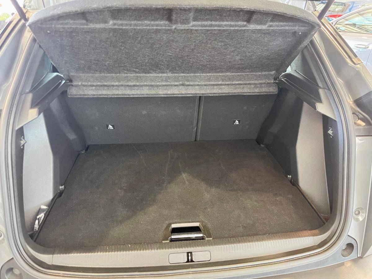 peugeot-2008-2024-gasolina-1199cc