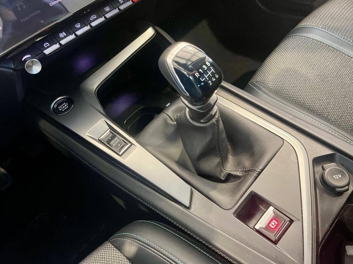 peugeot-308-sw-2022-gasolina-1199cc