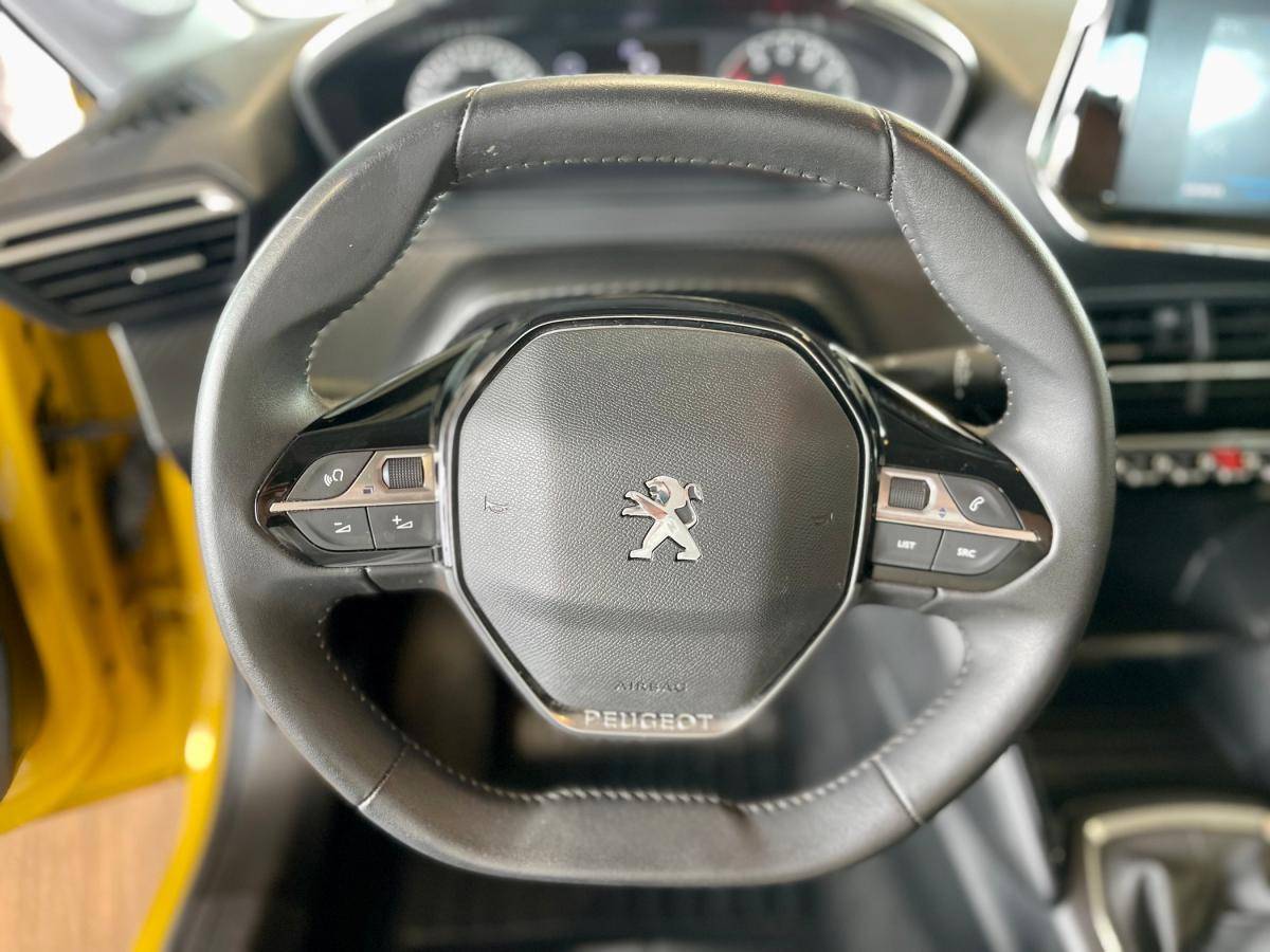 peugeot-208-2023-gasolina-1199cc