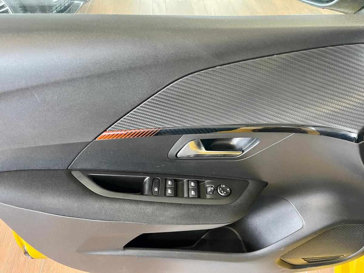 peugeot-208-2023-gasolina-1199cc