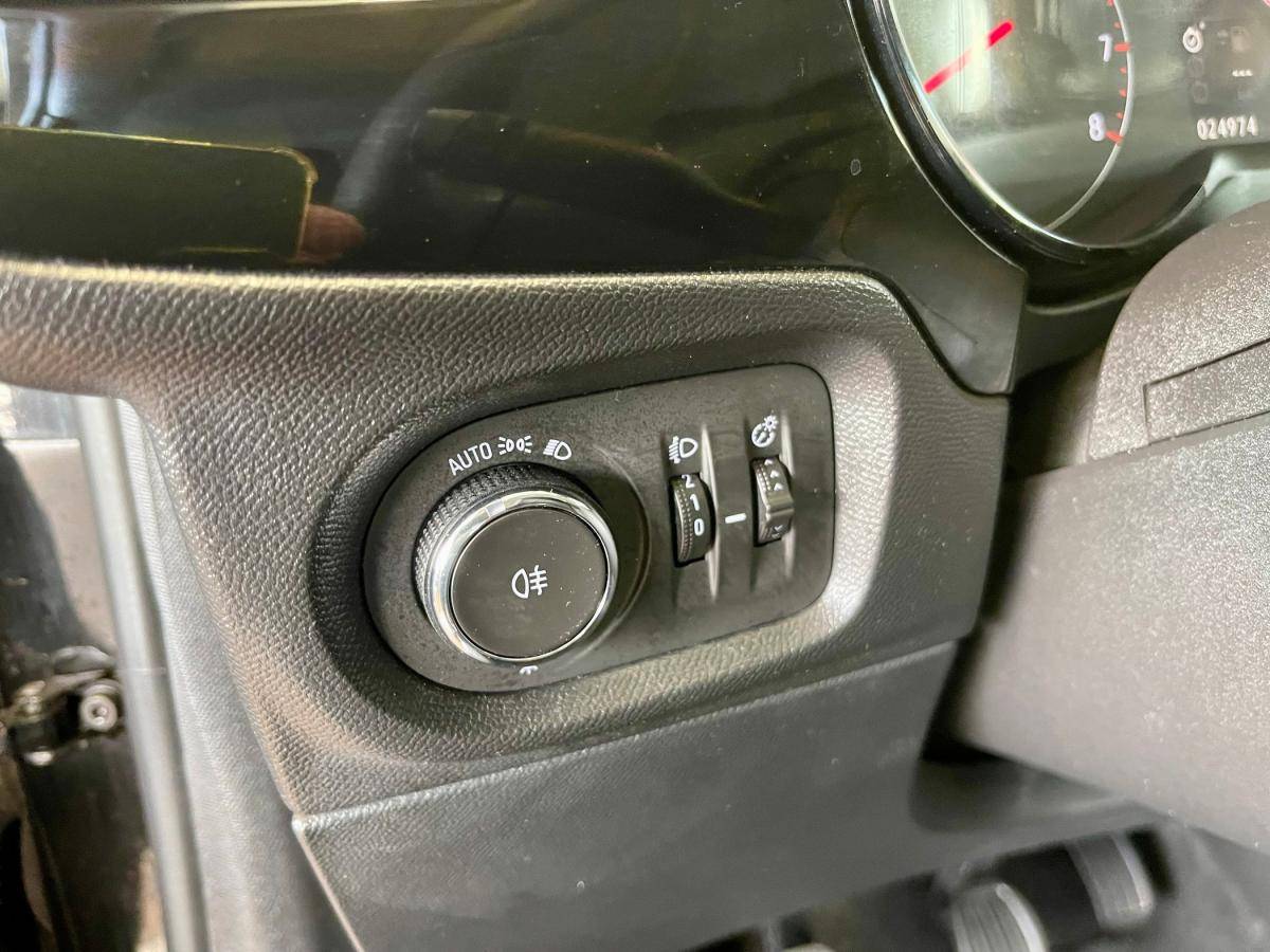 opel-corsa-2023-gasolina-1199cc