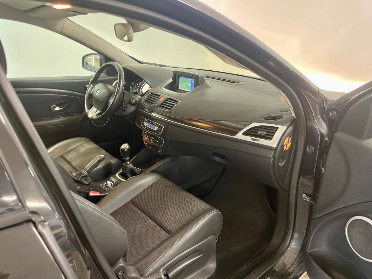 renault-megane-sport-tourer-2010-diesel-1461cc