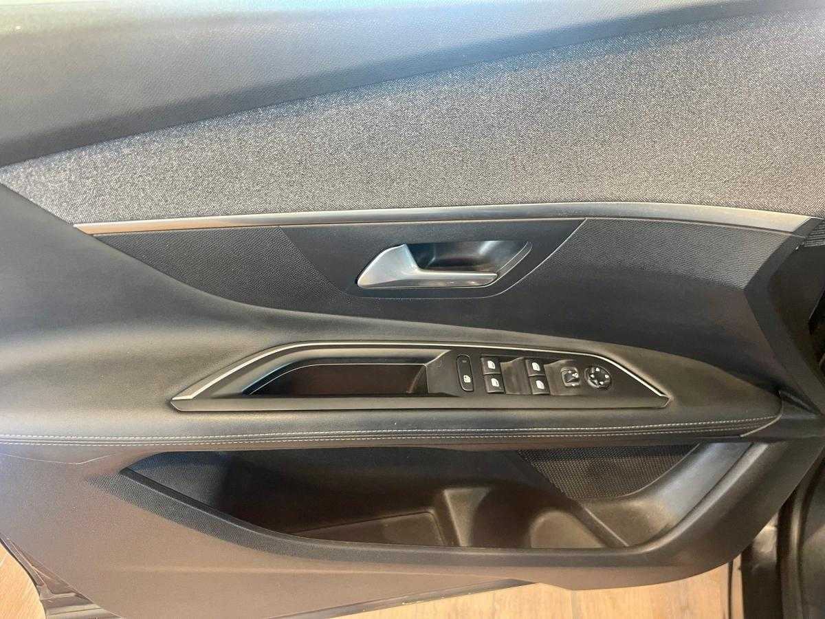 peugeot-3008-2019-gasolina-1199cc