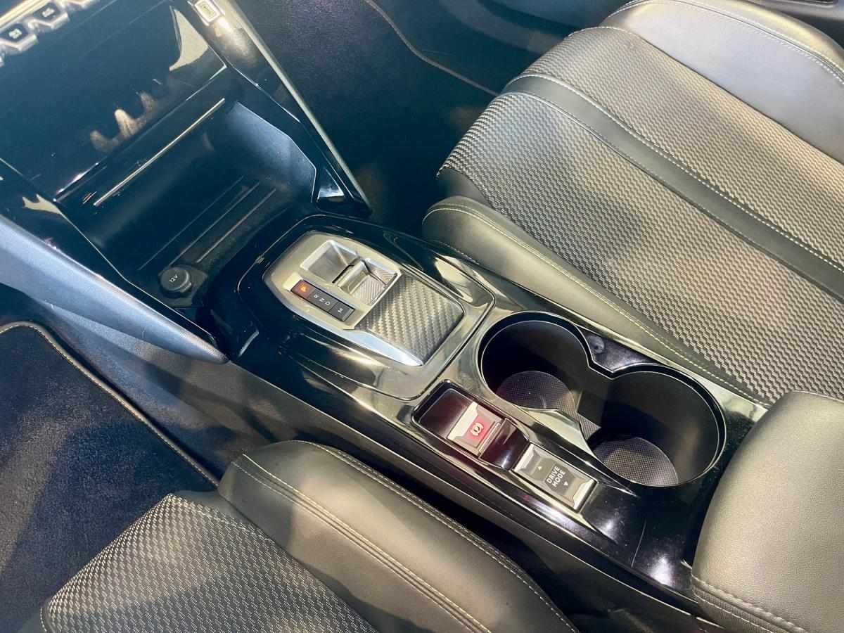 peugeot-2008-2024-gasolina-1199cc