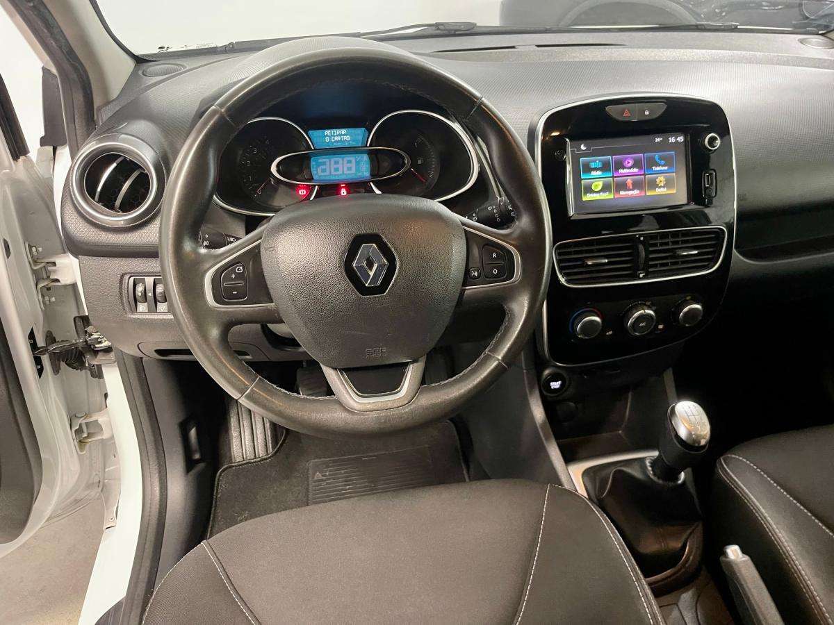 renault-clio-sport-tourer-2017-diesel-1461cc