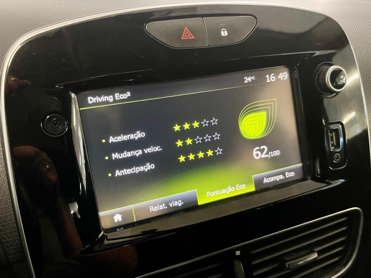 renault-clio-sport-tourer-2017-diesel-1461cc