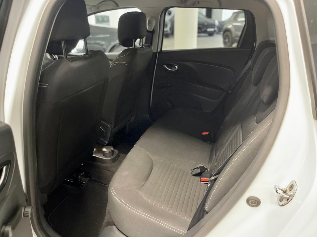 renault-clio-sport-tourer-2017-diesel-1461cc