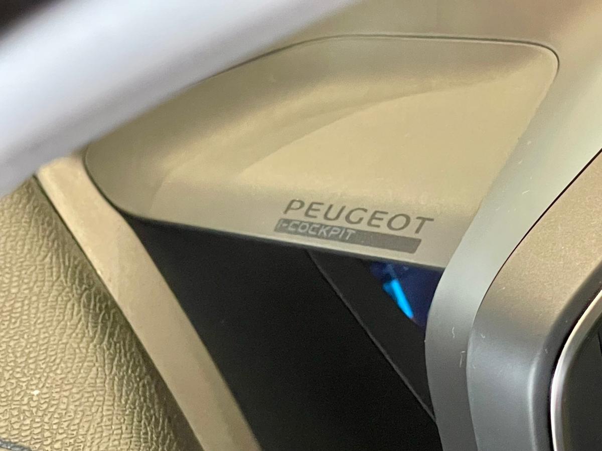 peugeot-208-2023-gasolina-1199cc