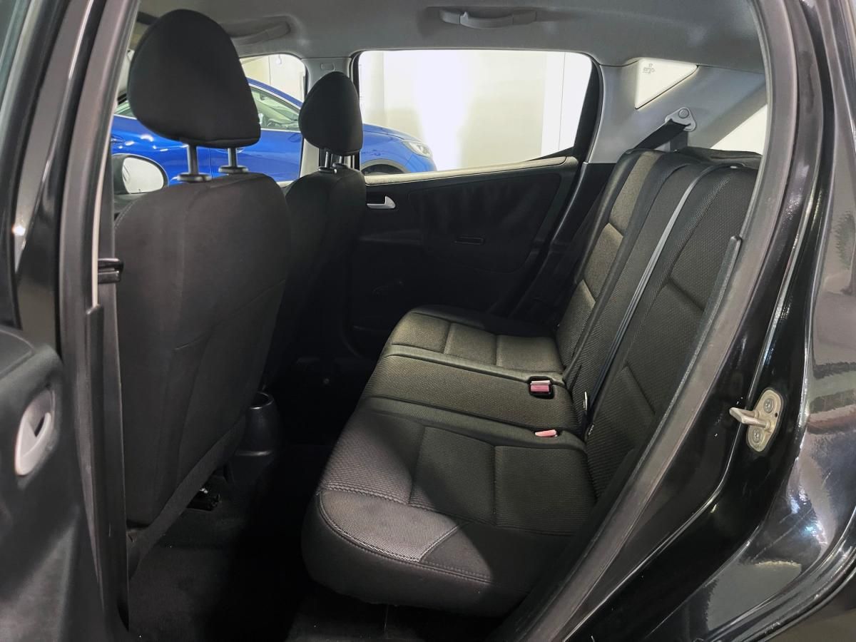 peugeot-207-sw-2012-diesel-1560cc