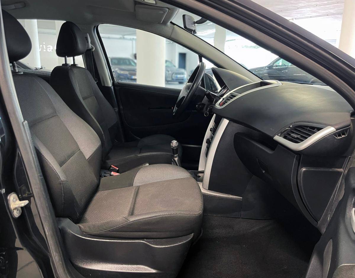 peugeot-207-sw-2012-diesel-1560cc