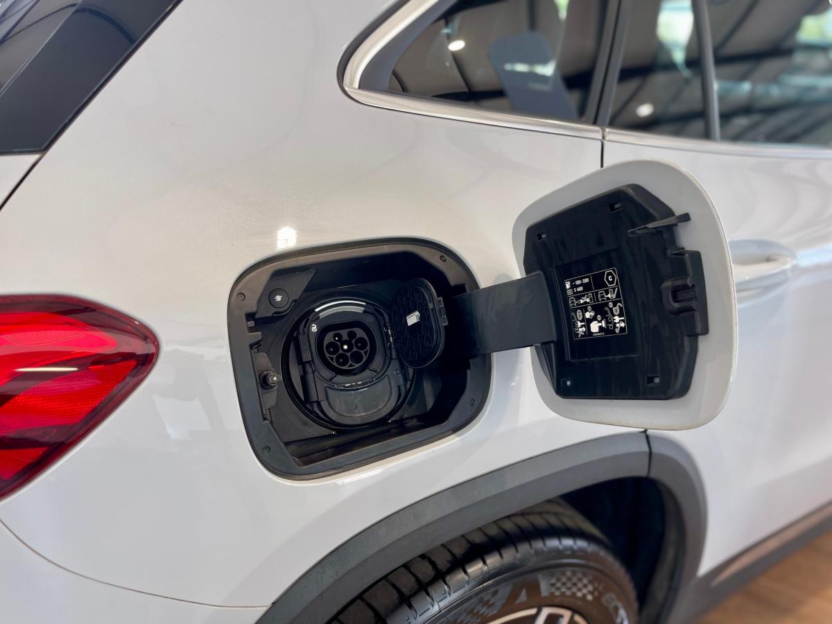 mercedes-benz-gla-2023-hibrido-a-gasolina-1332cc