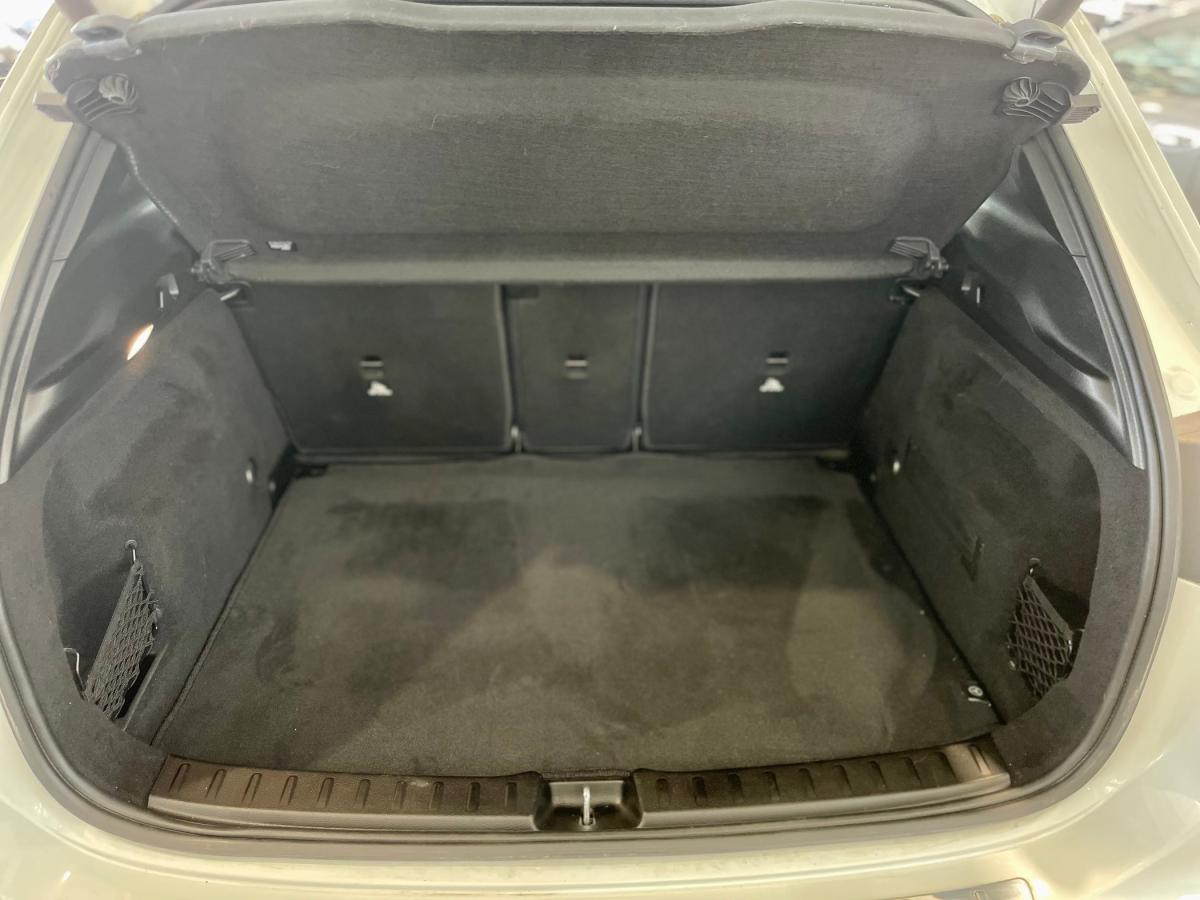 mercedes-benz-gla-2023-hibrido-a-gasolina-1332cc