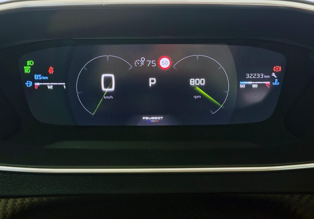 peugeot-2008-2024-gasolina-1199cc