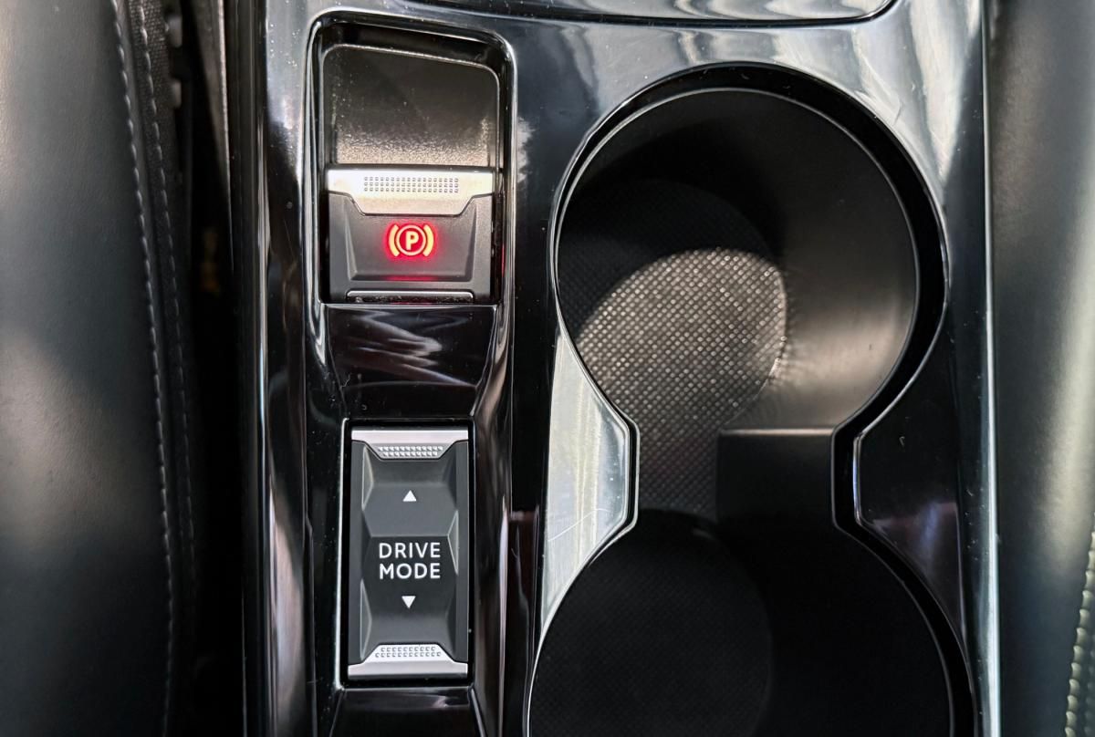 peugeot-2008-2024-gasolina-1199cc