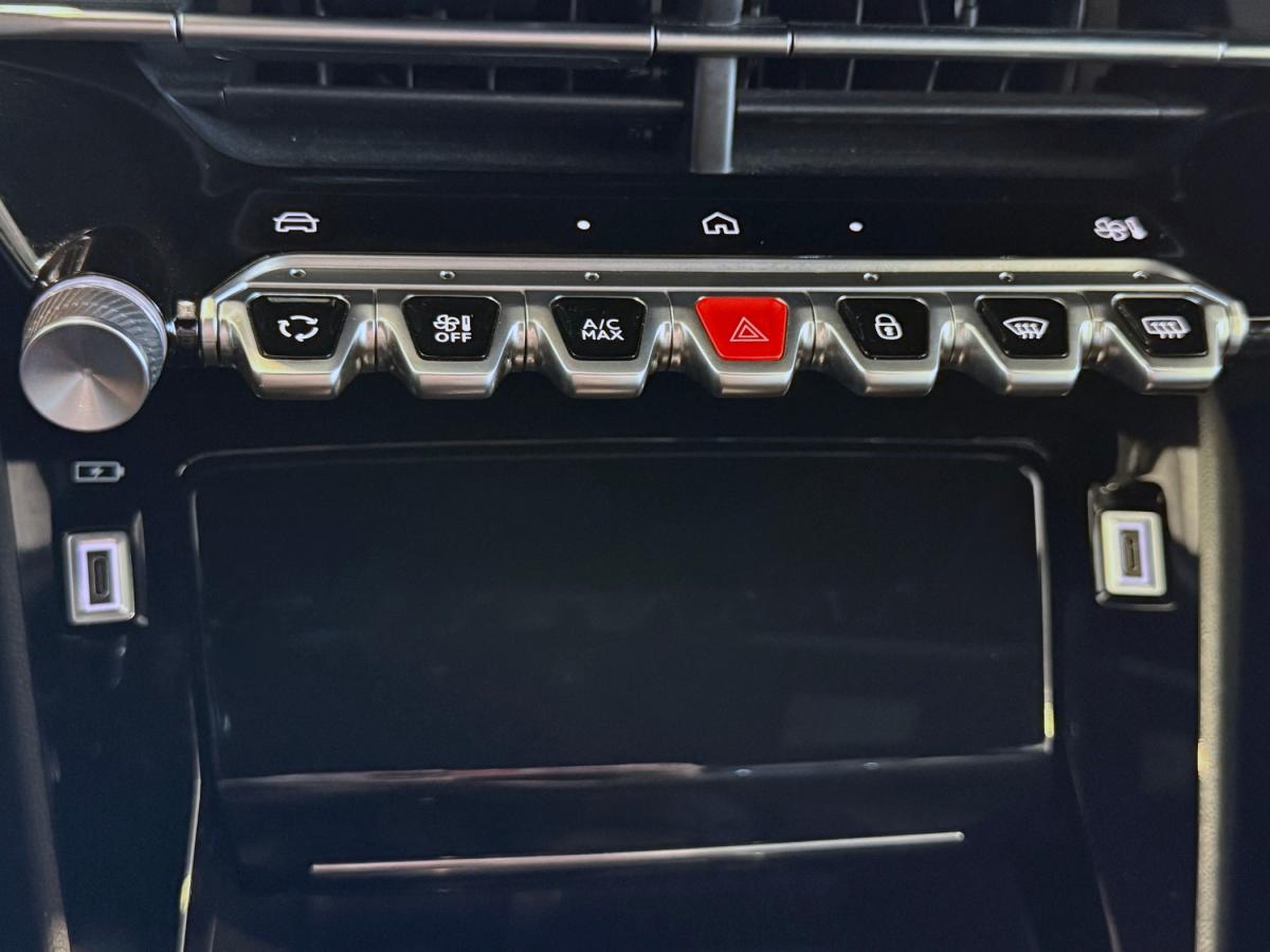 peugeot-2008-2024-gasolina-1199cc
