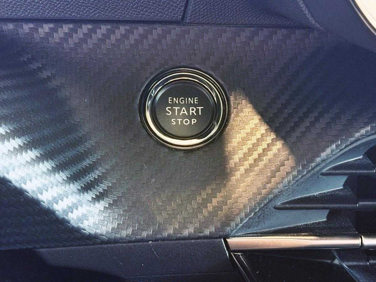peugeot-2008-2024-gasolina-1199cc