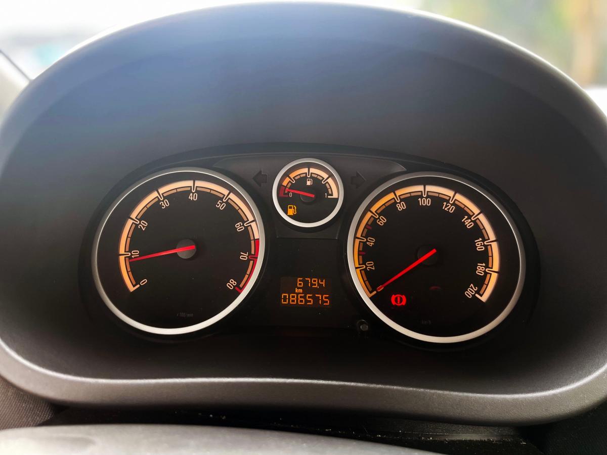 opel-corsa-2011-gasolina-1229cc
