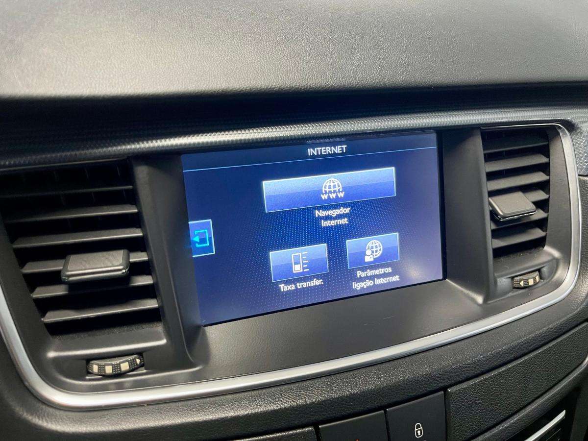 peugeot-508-sw-2015-diesel-1560cc